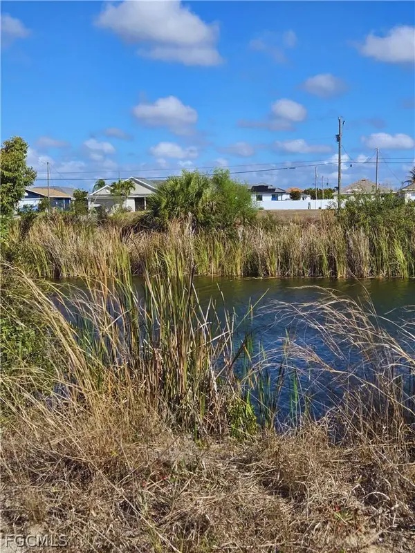 1029 NW 18th ST, Cape Coral, FL 33993