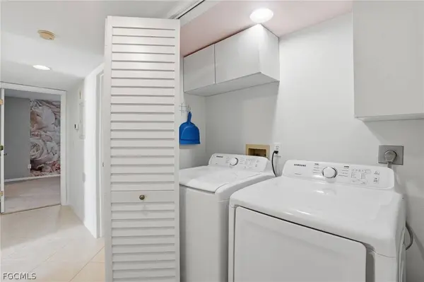 5765 Trailwinds DR #111, Fort Myers, FL 33907