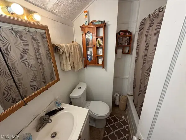 1152 E 147th ST, Cleveland, OH 44110