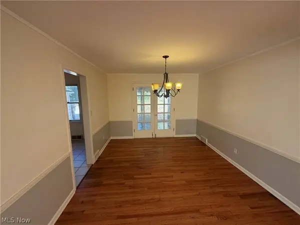 2712 Green RD, Shaker Heights, OH 44122