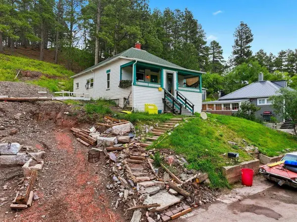 406 Barclay Avenue, Lead, SD 57754