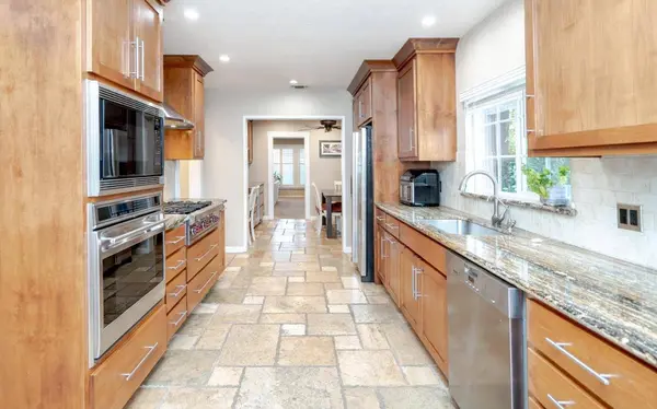 6033 Mariposa AVE, Citrus Heights, CA 95610