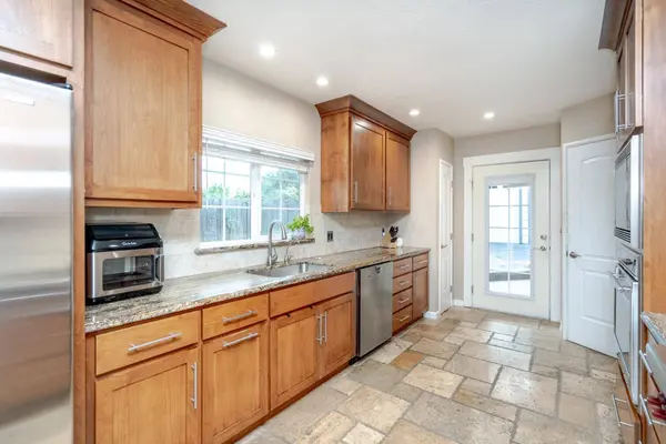 6033 Mariposa AVE, Citrus Heights, CA 95610