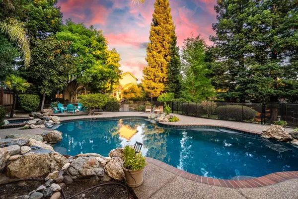 2507 Cypress CT