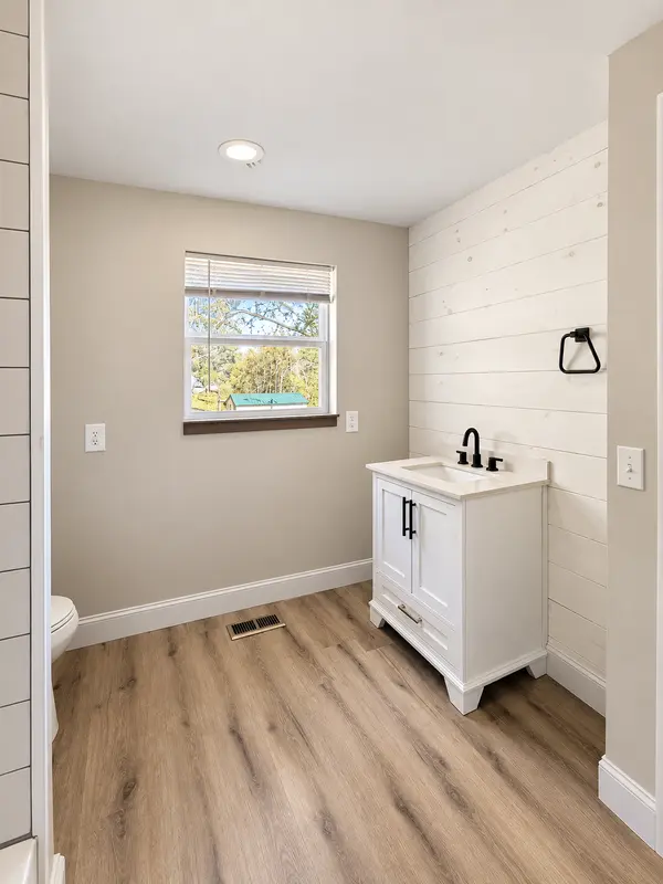 2nd Bath Sink