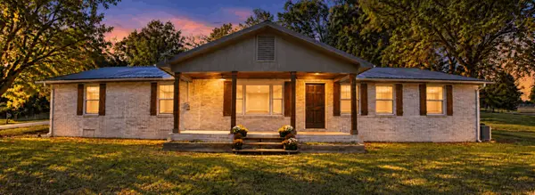 Front view of home
