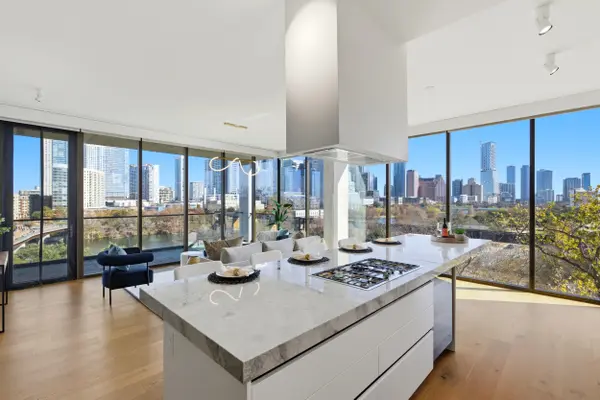 1211 W Riverside Dr #6B, Austin, TX 78704-1697