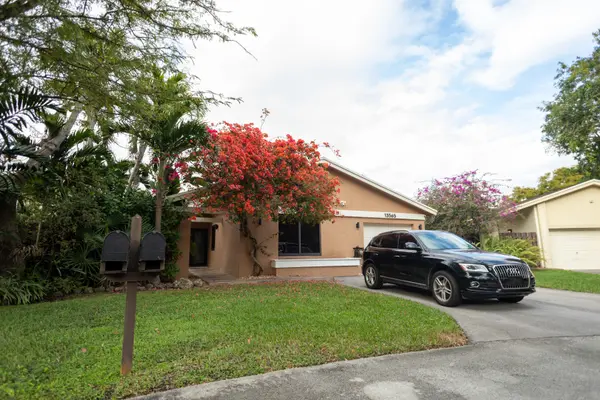 13565 SW 116th Ter, Miami, FL 33186-4440