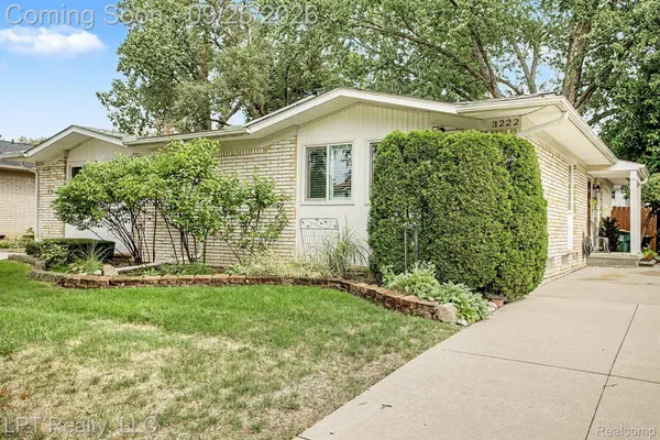 3222 Woodland AVE, Royal Oak, MI 48073