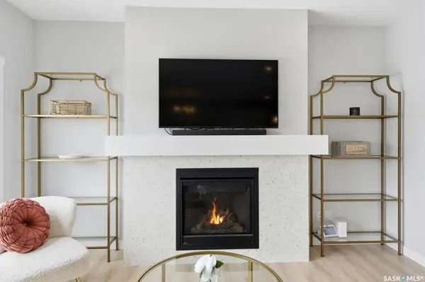 406 Chelsom MANOR, Saskatoon, SK S7V 0Z7