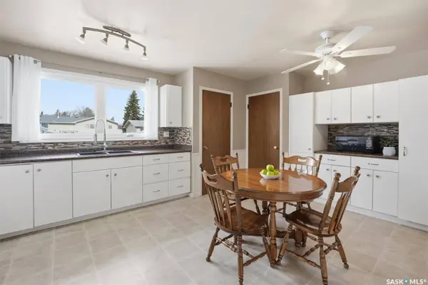 17 Malta CRESCENT, Saskatoon, SK S7L 3V9