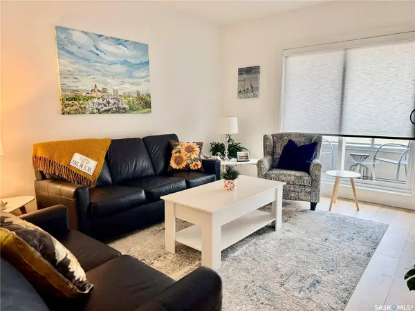 404 C AVENUE S #217, Saskatoon, SK S7M 5M9