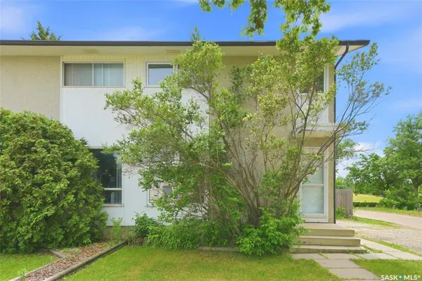 3009A 33rd STREET W, Saskatoon, SK S7L 0X8