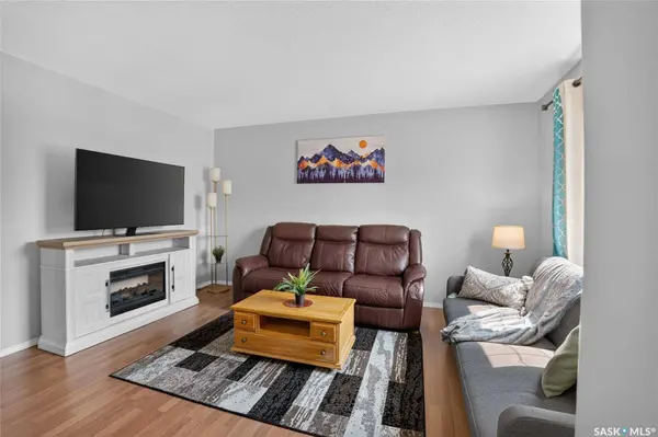102 Pawlychenko LANE #13, Saskatoon, SK S7V 1G9