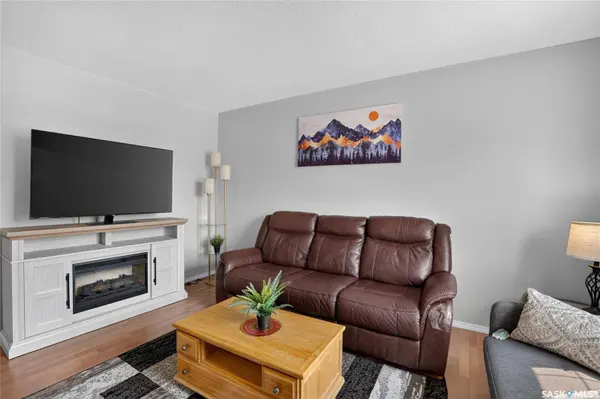 102 Pawlychenko LANE #13, Saskatoon, SK S7V 1G9