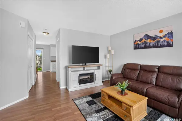 102 Pawlychenko LANE #13, Saskatoon, SK S7V 1G9