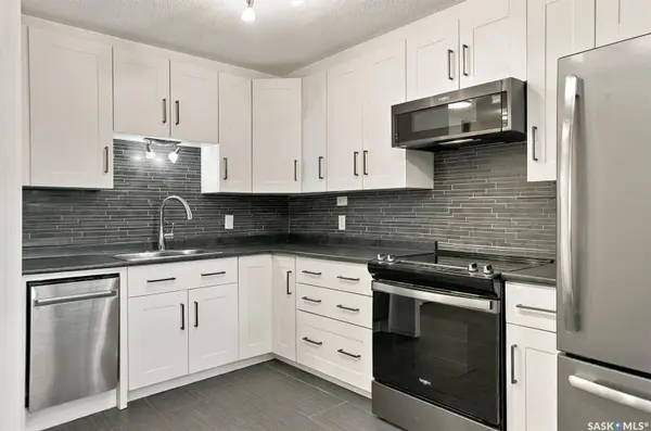 537 4th AVENUE N #502, Saskatoon, SK S7K 2M6