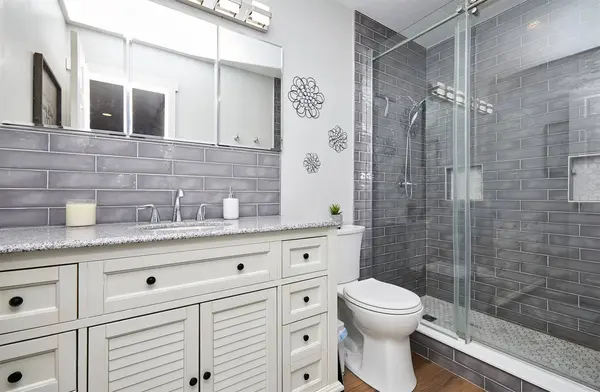 4721 Tamara Lane, West Des Moines, IA 50265
