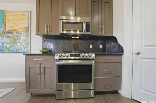 106 Wilkins CRESCENT, Saskatoon, SK S7W 0C5