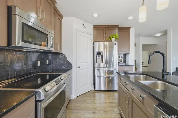 106 Wilkins CRESCENT, Saskatoon, SK S7W 0C5
