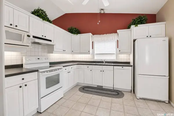 307 Sumner LANE, Saskatoon, SK S7L 7L7