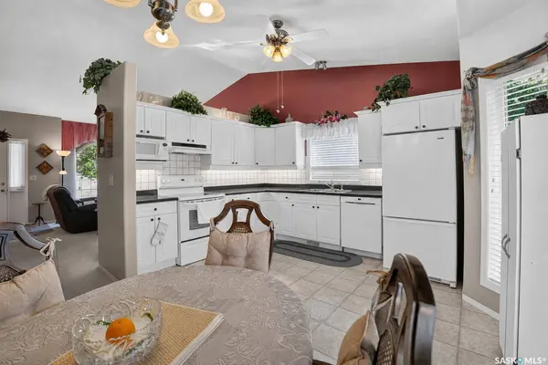 307 Sumner LANE, Saskatoon, SK S7L 7L7