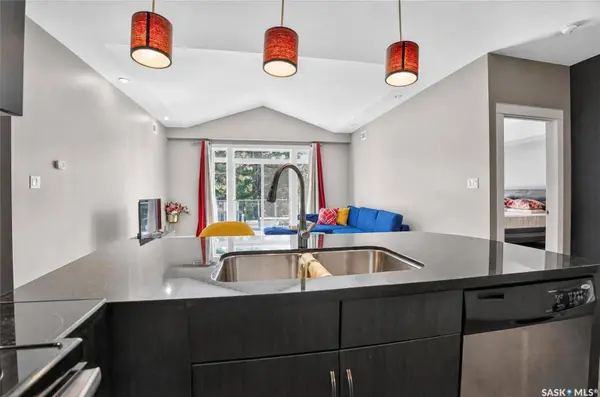 721 8th STREET E #302, Saskatoon, SK S7H 0R4
