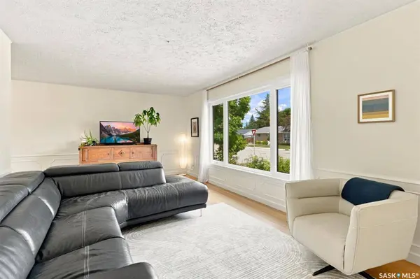 2202 Albert AVENUE, Saskatoon, SK S7J 1K2