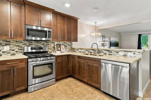 134 Ross CRESCENT, Saskatoon, SK S7L 4B3
