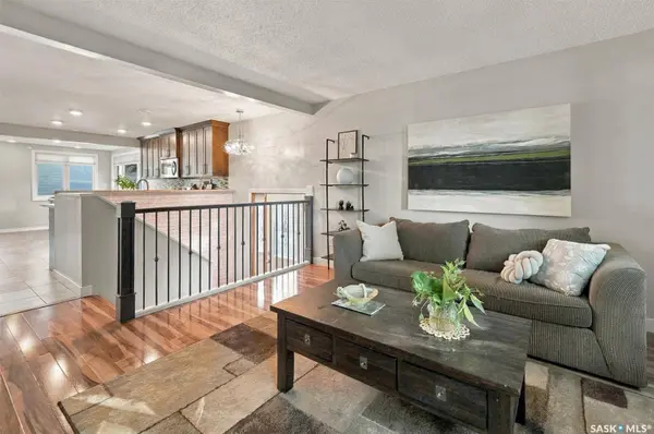 134 Ross CRESCENT, Saskatoon, SK S7L 4B3