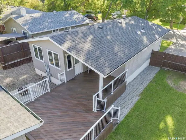 134 Ross CRESCENT