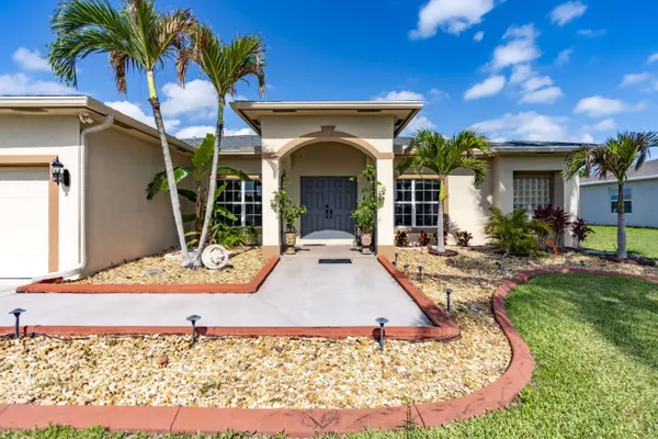4230 SW Bachman ST, Port St Lucie, FL 34953