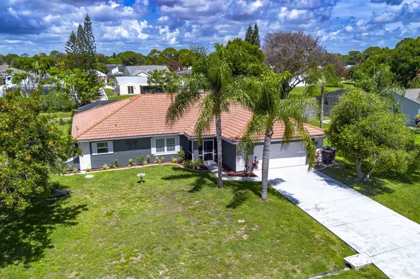 2144 SE Elmhurst RD, Port St Lucie, FL 34952