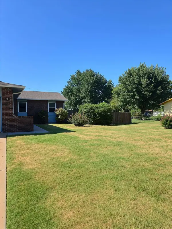 901 W 52nd St. S., Wichita, KS 67217
