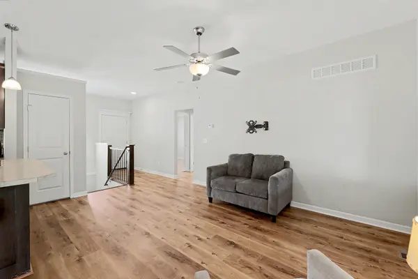 1229 S Ward, Haysville, KS 67060