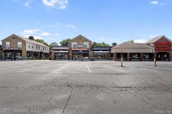 3337 Greenfield, Dearborn, MI 48120