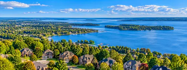 Lakeside Suburban Panorama