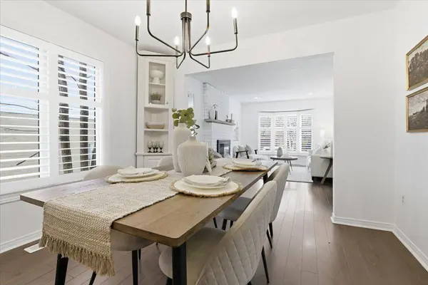 831 Lavis ST, Oshawa, ON L1K 1W8