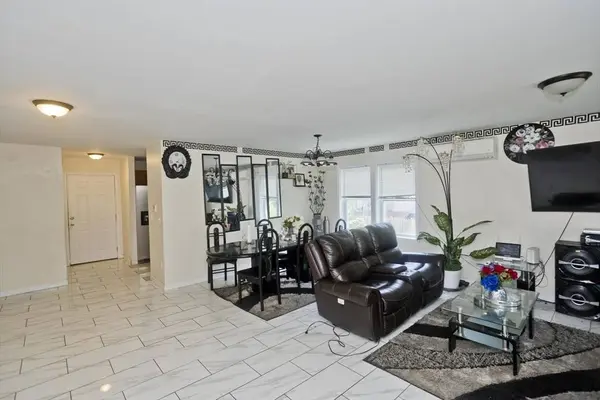 175 Bloomfield Street, Springfield, MA 01108