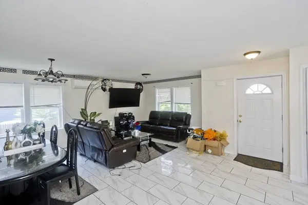 175 Bloomfield Street, Springfield, MA 01108