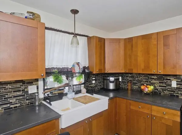 175 Bloomfield Street, Springfield, MA 01108