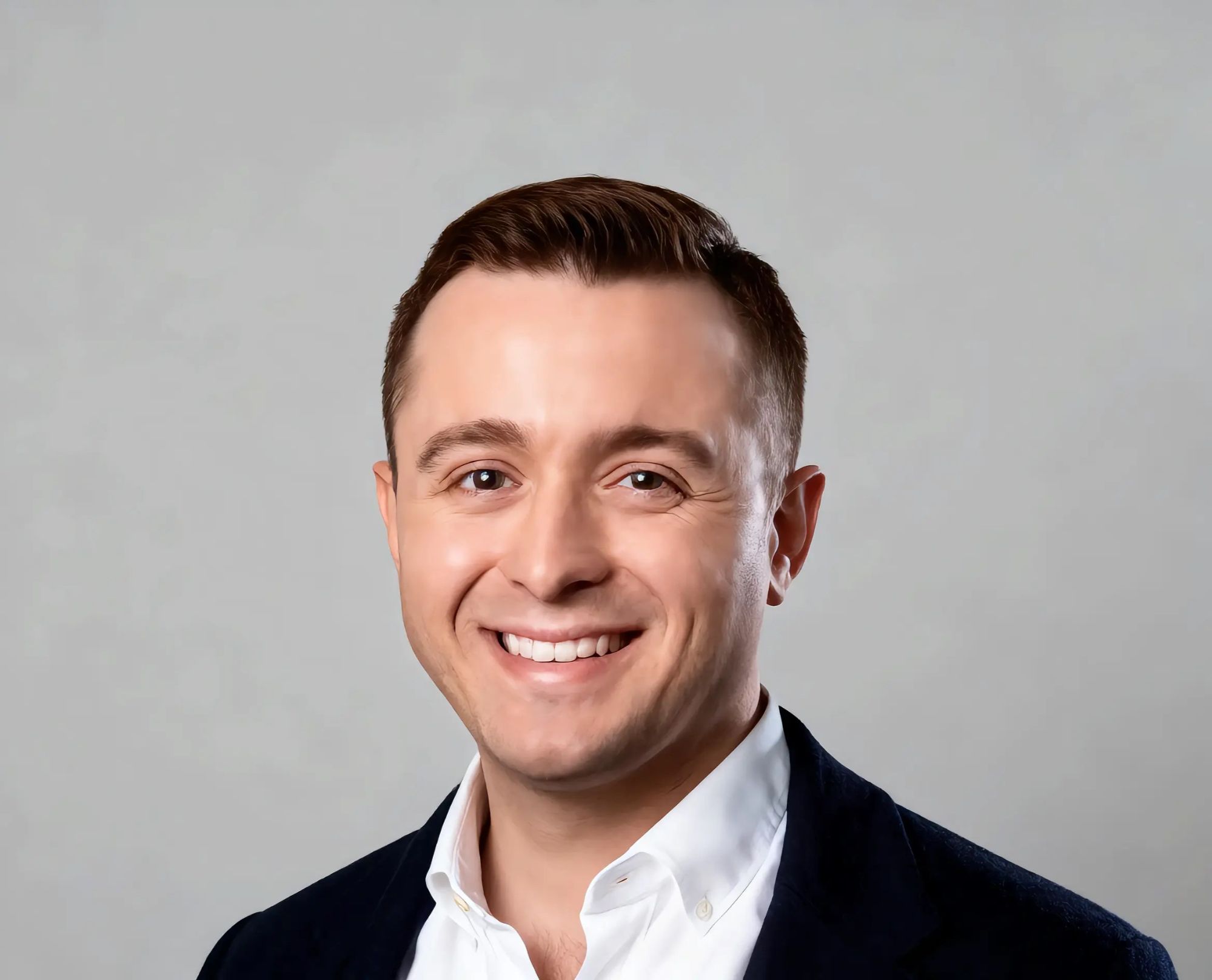 Professional Veterans United loan officer helping military families and VA homebuyers in El Paso, Texas with VA loan pre-approval and home financing guidance.