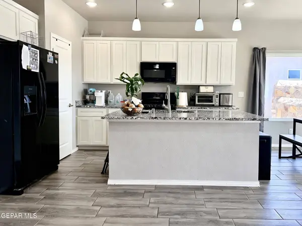 12016 Iron Hollow ST, Socorro, TX 79927