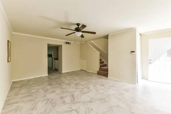 5917 Fairdale LN #10, Houston, TX 77057