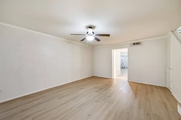 5917 Fairdale LN #10, Houston, TX 77057