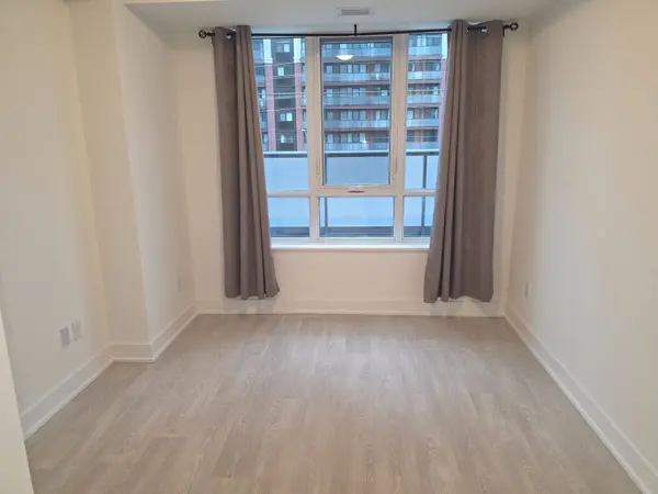 2545 Simcoe ST N #320, Oshawa, ON L1L 0W3