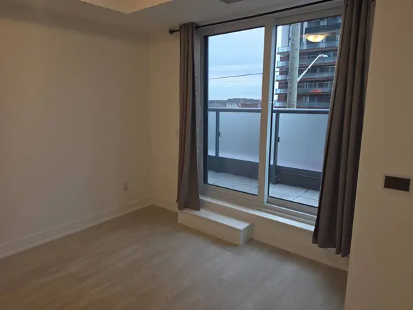 2545 Simcoe ST N #320, Oshawa, ON L1L 0W3