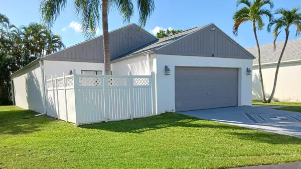 48 BUXTON LN, Boynton Beach, FL 33426