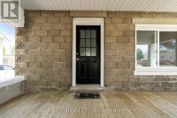 38 MAIN STREET N, Huron East (seaforth), ON N0K1W0