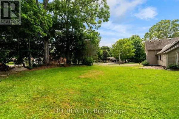 224 ROSKEEN STREET, North Middlesex (parkhill), ON N0M2K0